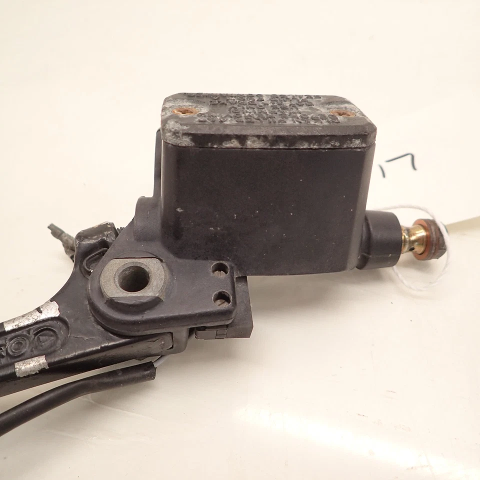 Главный цилиндр переднего тормоза с рычагом Ducati 750 super sport ss ie 750ss ss750 - Изображение 2 из 4