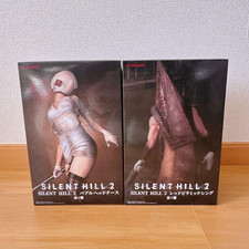 NEW SILENT HILL 2 Red Pyramid Thing & Bubble Head Nurse Figure Set Konami Japan