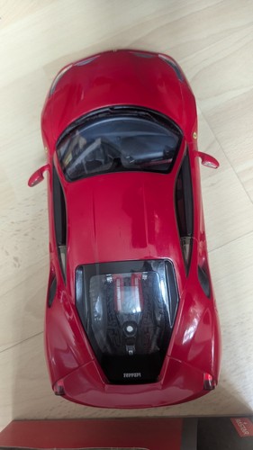 Rastar Ferrari 488 GTB 1:14 Remote Control car - Red, Working And In Box - Picture 5 of 10