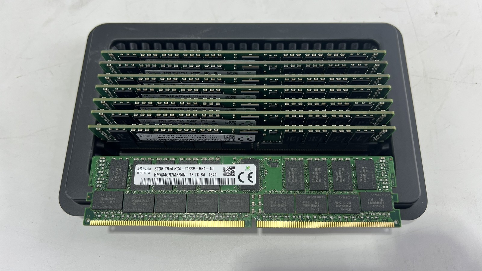 Lot of 8 Sk Hynix 32GB DDR4 2Rx4 2133P Server RAM HMA84GR7MFR4N-TF (AN)
