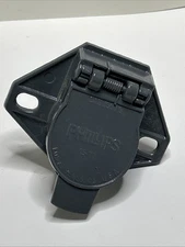 Philips Industries 15-72 7 Way Socket Zinc Die-Cast Trailer Wire Connector
