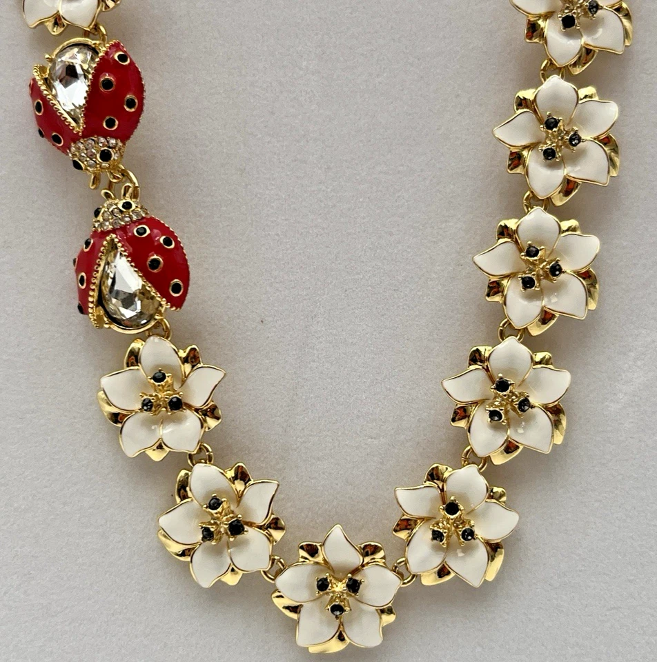 COLLAR TALBOTS LADYBUG CON FLORES ESMALTADAS BLANCAS 18"+ NUEVO CON ETIQUETAS Foto 2 de 4