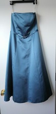 David's Bridal girls women's Bridesmaid sleeveless dress Blue EUC size 6