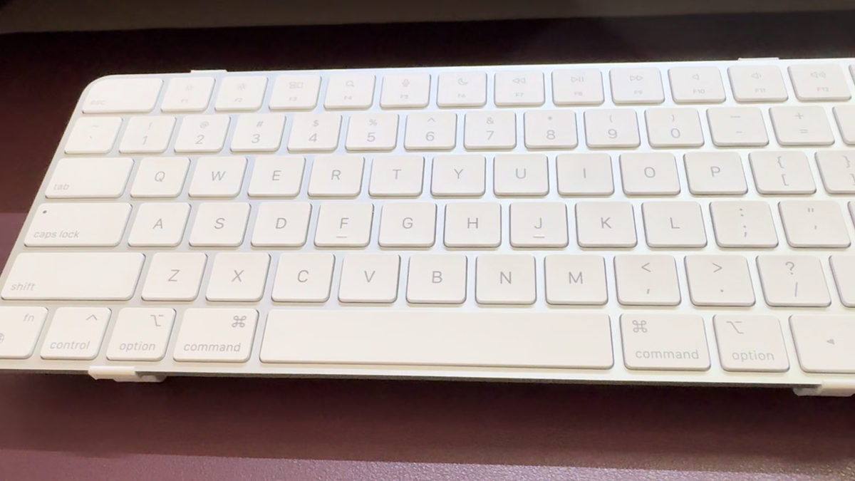 Apple Magic Keyboard Stand Keyboard Riser - Minimalistic Invisible