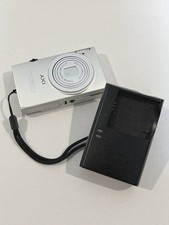 Canon IXY 220F 16.1MP Digital Camera 5x Optical Zoom 0001