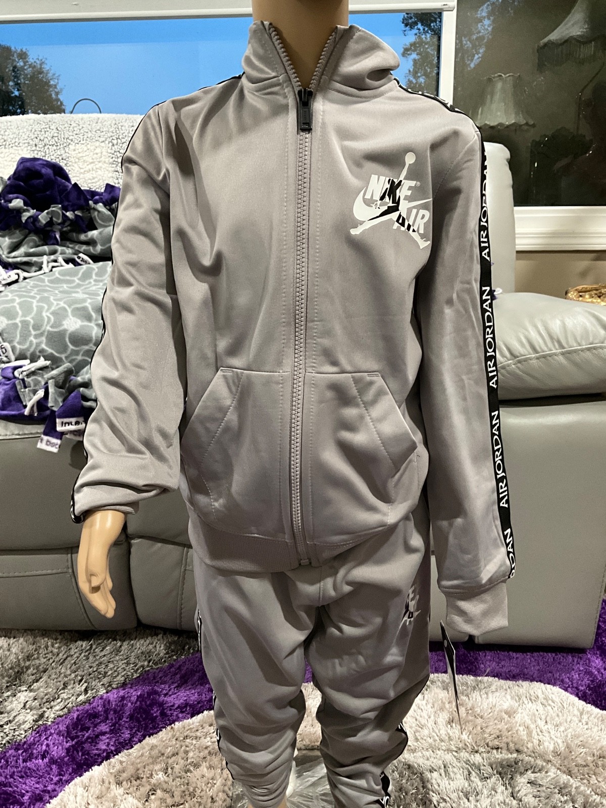 New Little  Boy /Girl Gray 2piece Nike Air Jordan Tracksuit 