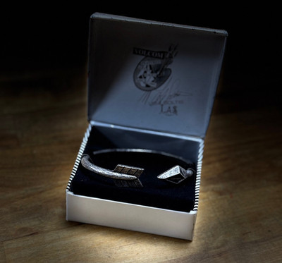 VOLCOM Lisa Soltis L°A°S  Bracelet NIK Artist Series RAR NEW Neuware Portofrei !