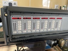 6 sztuk odbiornika Sennheiser EM1046RX w obudowie rackmount