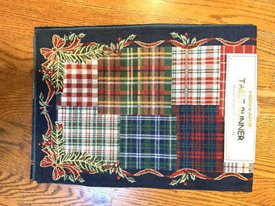NWT  HOMVARE Christmas Plaid Table Runner  13x72