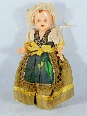 Zelluloid - Trachtenpuppe mit Schlafaugen, 12 cm - Bild 1 von 3