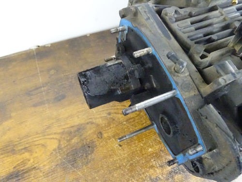 1982 Mercury 70HP POWERHEAD USED RUNS Good Compression Test - Picture 12 of 17