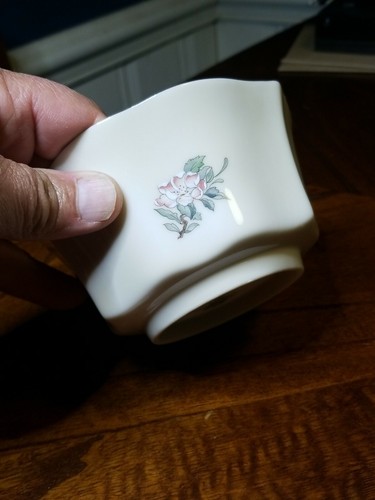 Lenox Bone China "Serenade" Ivory Bowl, Gold Rim, Flowers/Bird, 5 1/4" - Picture 5 of 5