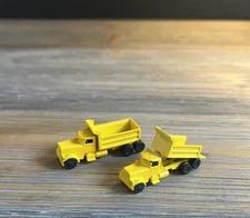 N SCALE 1:160 CONSTRUCTION VEHICLES. DUMP TRUCKS. (2pk). LIFTED & UNLIFTED
