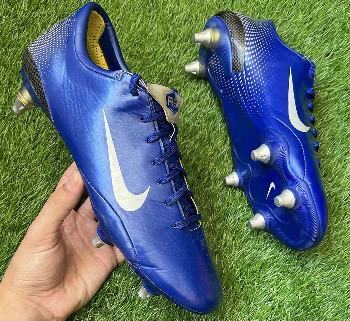new r9 boots