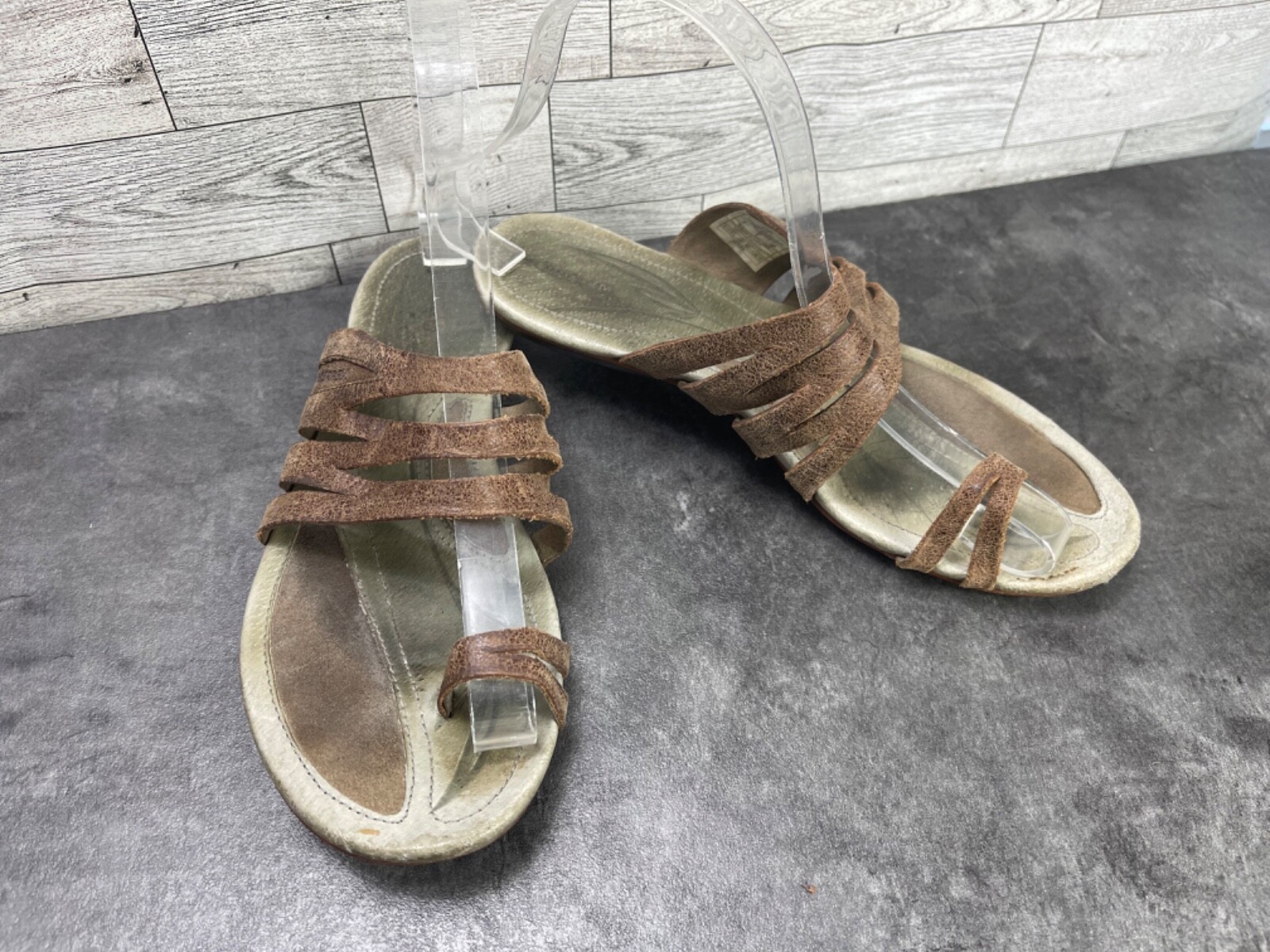 Merrell Clove scarpe donna marroni 7 M pelle casual punta passante sandali con cinturino