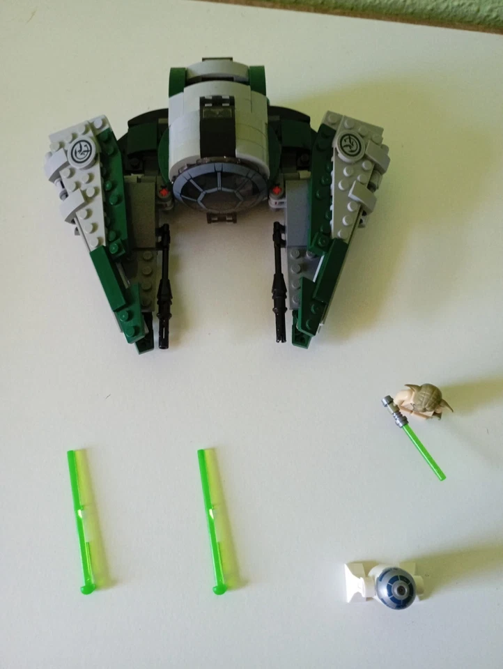 LEGO Star Wars 75360 Yoda's Jedi Starfighter, foto 2 de 5