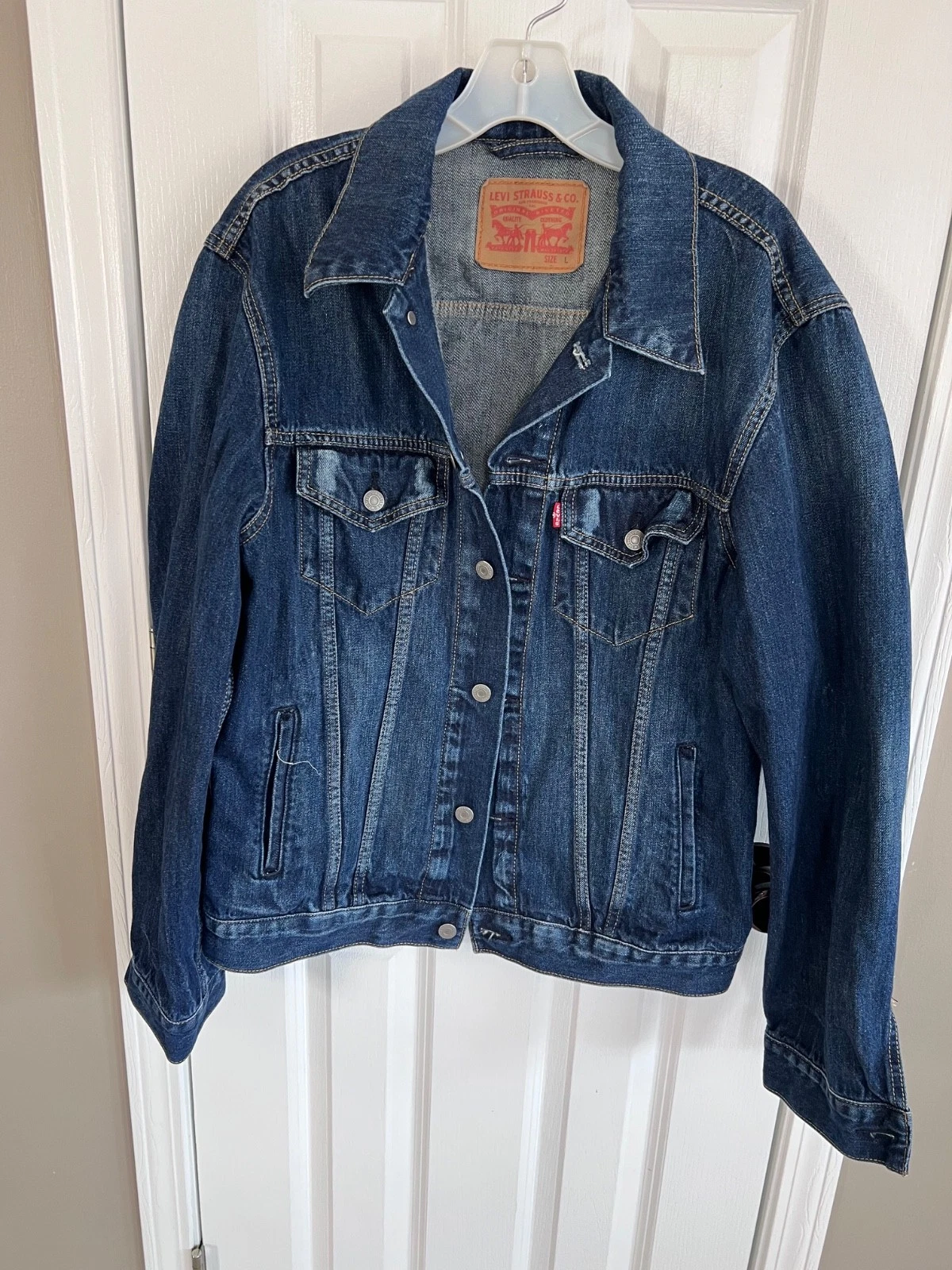 LEVI STRAUSS & CO. Men's Denim Trucker Jacket Size L