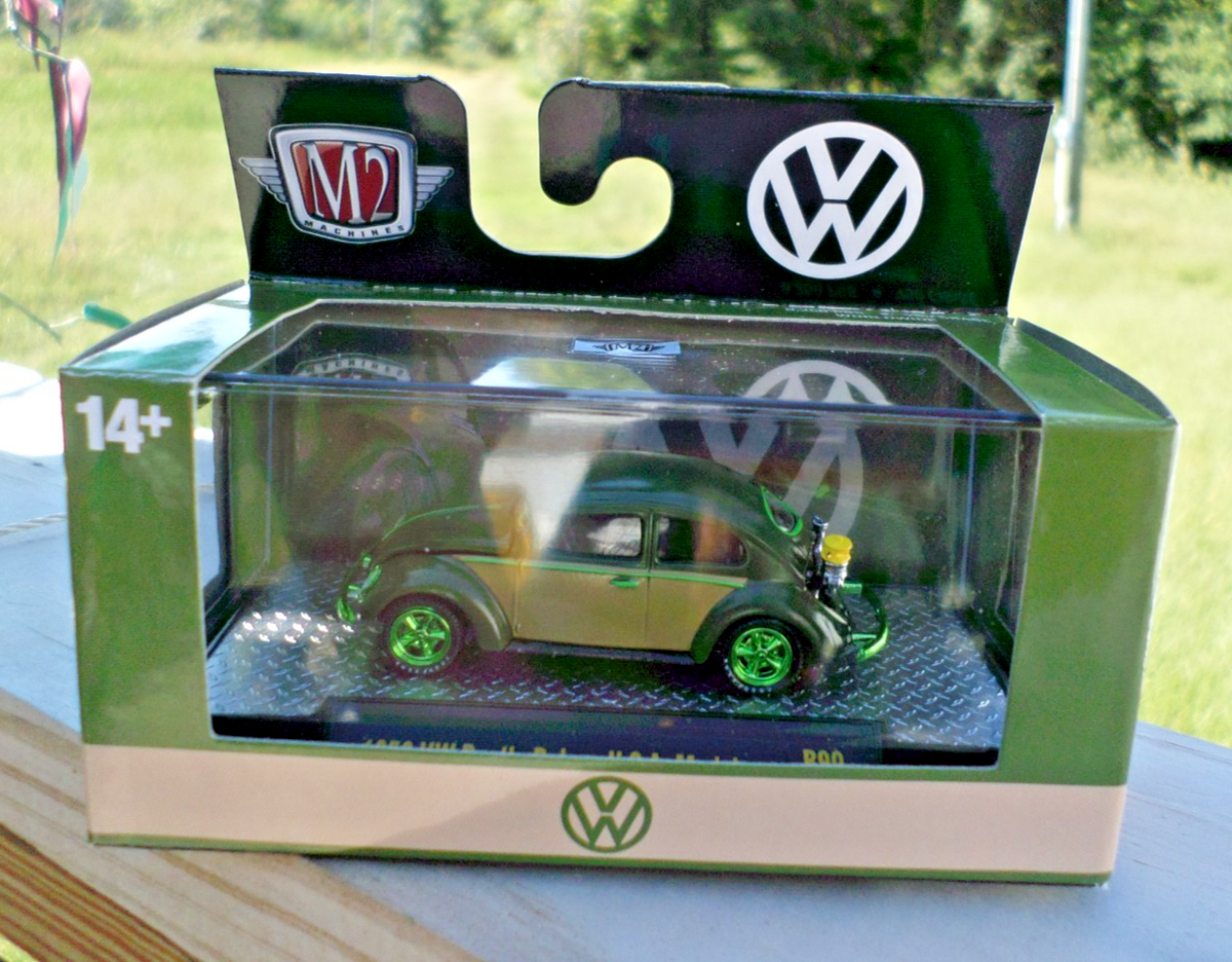 M2 Machines 1953 VW Beetle Deluxe USA Model Chase with Green Tires