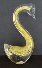 Vintage 7” Blown Art Glass Long Neck Swan Figure Interior Color Flat Bottom VGC