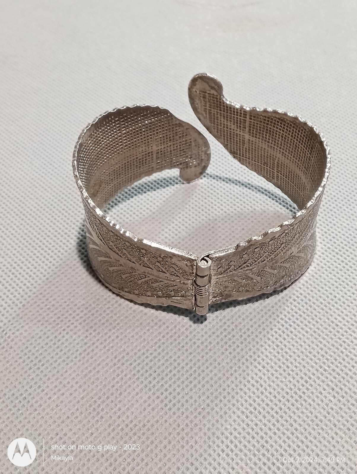 Silver Leaf Cuff Bracelet Hinged - image 3