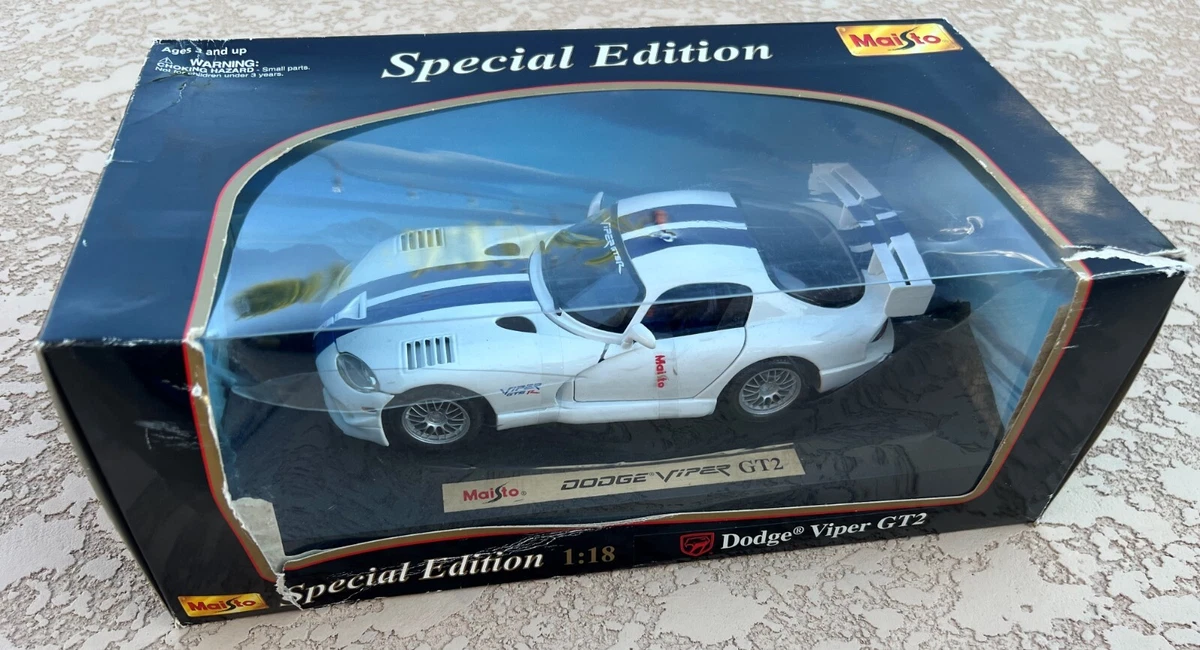 Maisto 1:18 Scale 2013 SRT Viper GTS Diecast Vehicle s G165c