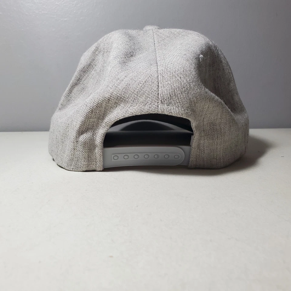 Gorra GoPro Motorplex deletreada con logotipo de guión YouTube Snapback gorra gris usada en excelente estado Foto 4 de 4