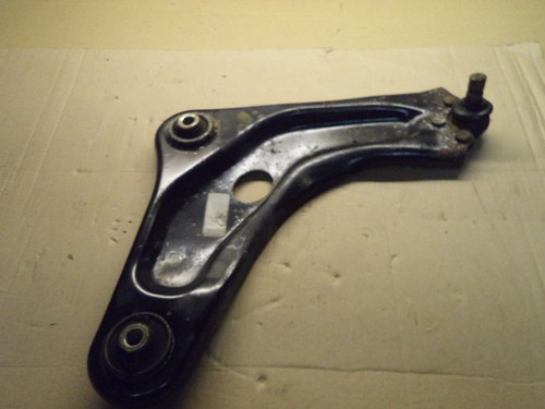 Peugeot 207 1,4 VTI Querlenker Dreieckslenker vorne rechts 65tkm
