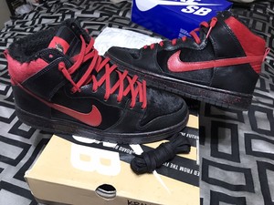 nike sb krampus