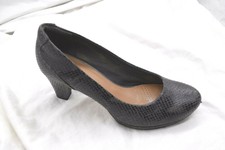 clarks bombay lights pumps