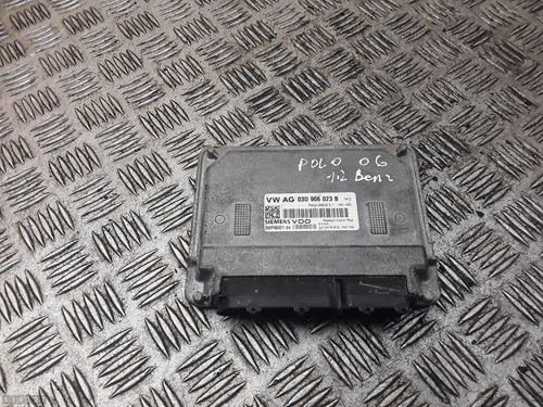 VW POLO STEUERGERÄT STEUERGERÄT BENZIN 1200BENZIN 03D906023B 5WP4042104 BJ 2006