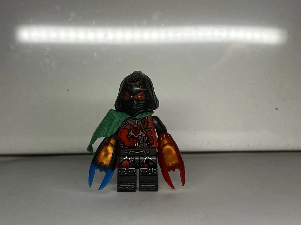 LEGO Minifigur Acronix LEGO Ninjago Set 70626 „Verhängnisvolle Dämmerung“. - Bild 2 von 2