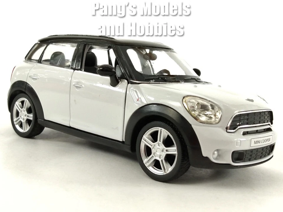5 Inch Mini Cooper Countryman S 1/34 Scale Diecast Model by Unifortune - White - Image 3 of 4