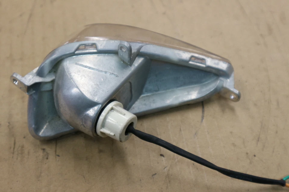 Beeline Veloce GT orig. Blinker vorne rechts (22984) - Bild 3 von 3