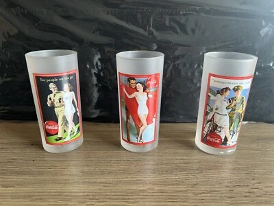 3 COCA COLA® VERRE PIN UP BOUTEILLE HAUTEUR 14.5 CM Vintage - Photo 1/4