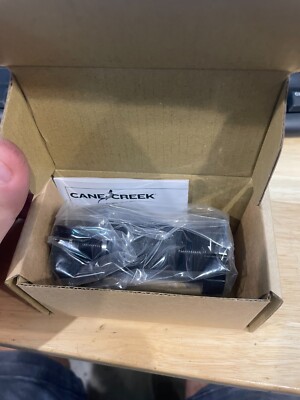 Cane Creek Hellbender 70 Stainless Bearings BSA Bottom Bracket for 30mm Spindles