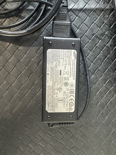 Samsung Notebook 5 15.6" (1TB HDD, Intel Core i5 7th Gen., 8GB RAM) ( A87) - Picture 9 of 15