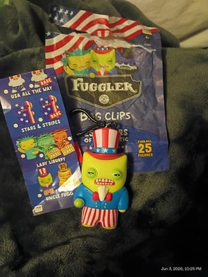 RARE CHASE VARIANT Fuggler 250 Years USA Uncle Fugg Bag Clip Yellow Buttonhole