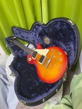 Epiphone Les Paul Chitarra elettrica Cherry Sunburst con custodia rigida nuova