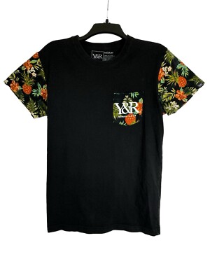 Young & Reckless Black with Floral Pineapple Pocket & Sleeves Men's T-Shirt Sz M