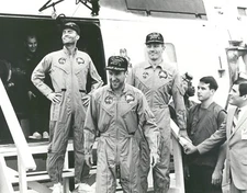 APOLLO 13 ASTRONAUT CREW STEP ABOARD USS IWO JIMA - 8X10 NASA PHOTO (EP-560)