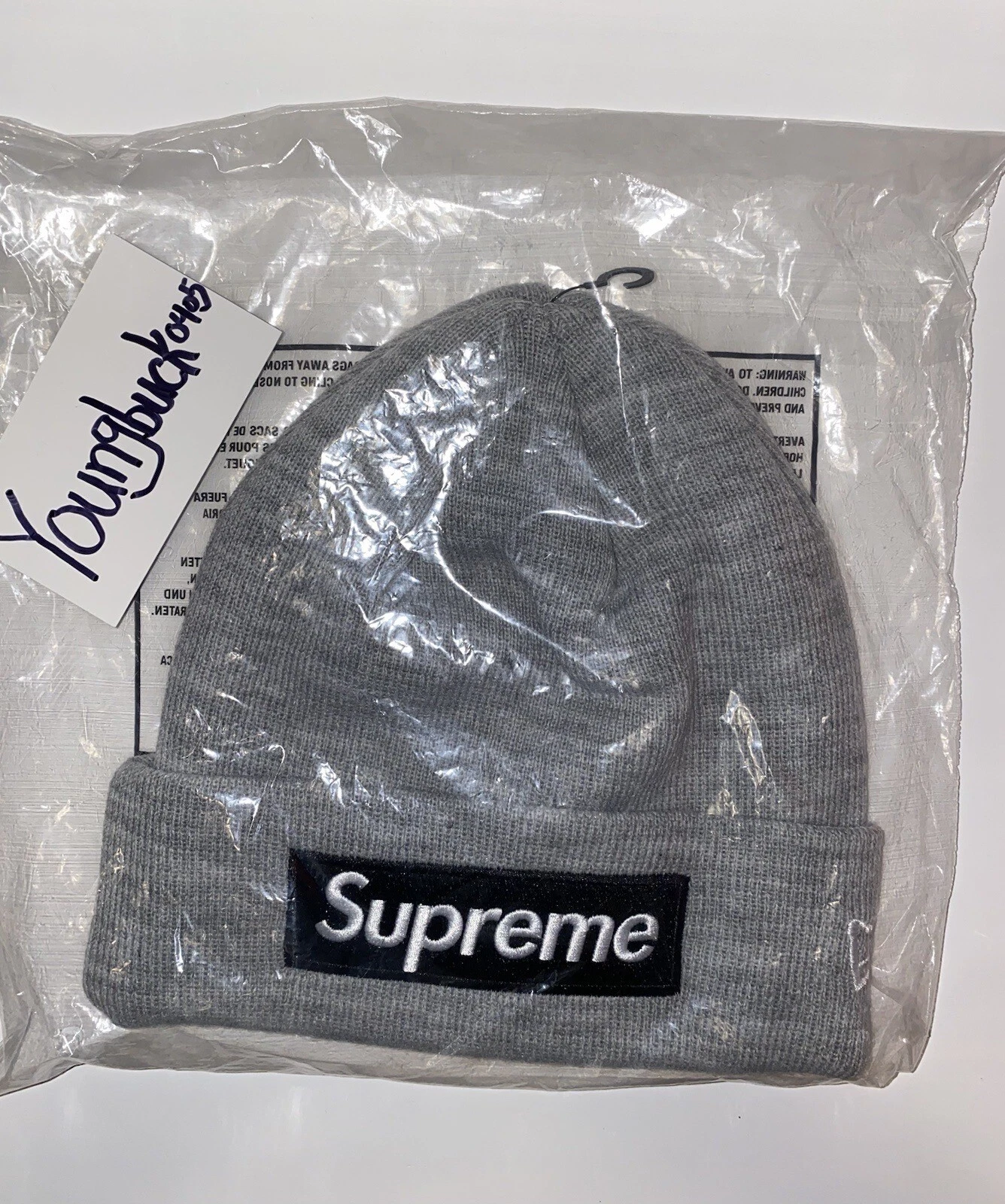 Boîte Supreme x New Era logo gris FW22 (FW22BN10) taille unique