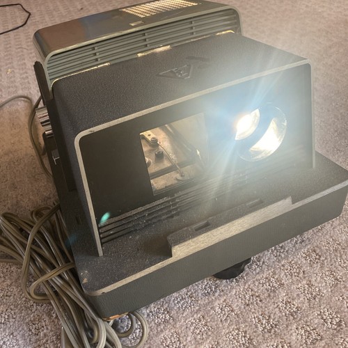 Bausch + Lomb Balomatic 305 Slide Projector - With Remote Control Cord - WORKS - Picture 3 of 9