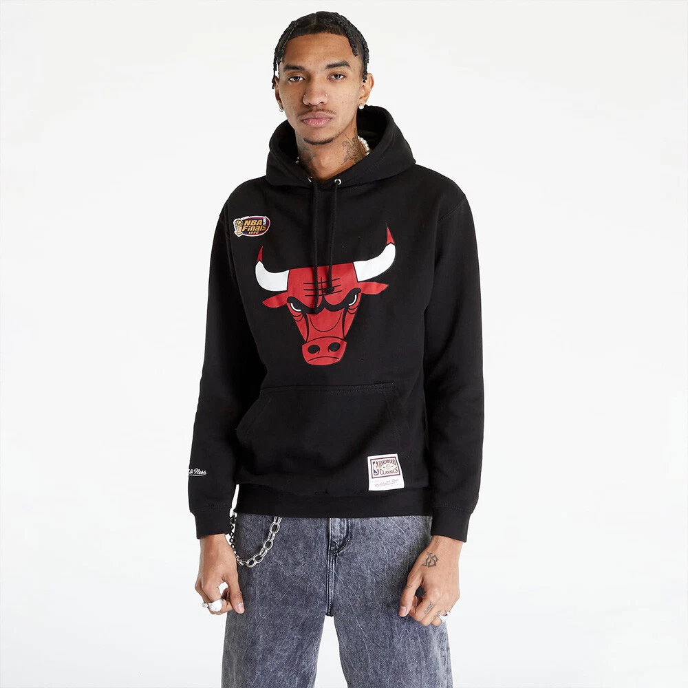 New era Team Logo Po Chicago Bulls Hoodie Black