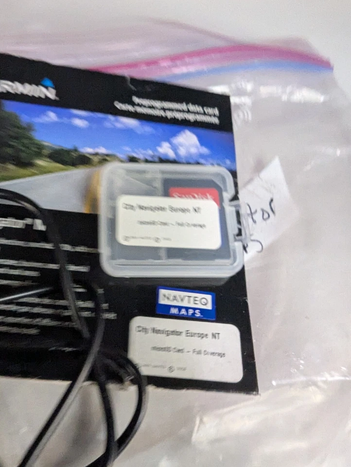 Garmin City Navigator Europe Street Mapping Preloaded microSD Card 010-10680-50 - Image 2 of 3
