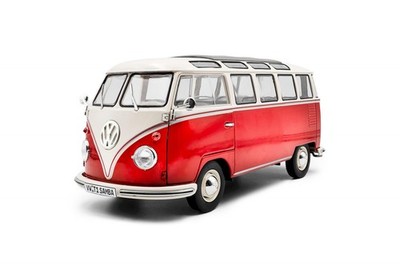 Volkswagen T1 Samba 1962 Red White 1:18 Scale Solido 1813402