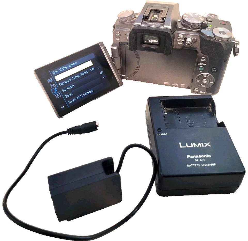 Cámara digital Panasonic Lumix DMC-G7 16 MP MFT cuerpo plateado SOLO batería y cargador Foto 2 de 4