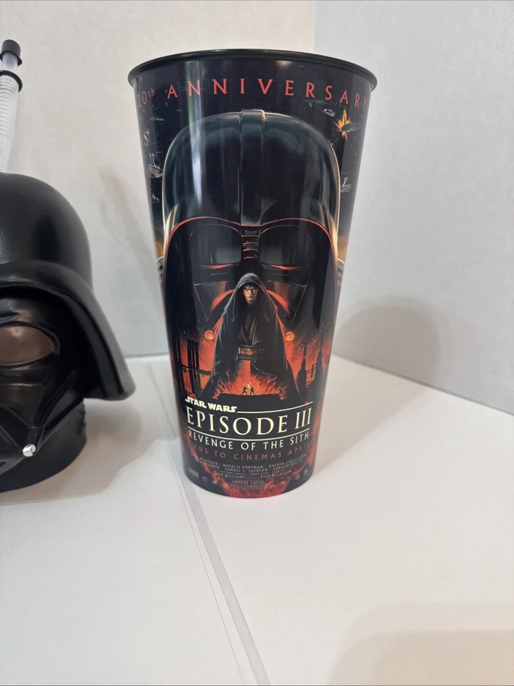 Cubo y tazas de palomitas de maíz Star Wars Episodio 3: La venganza de los Sith 20 aniversario  Foto 4 de 4