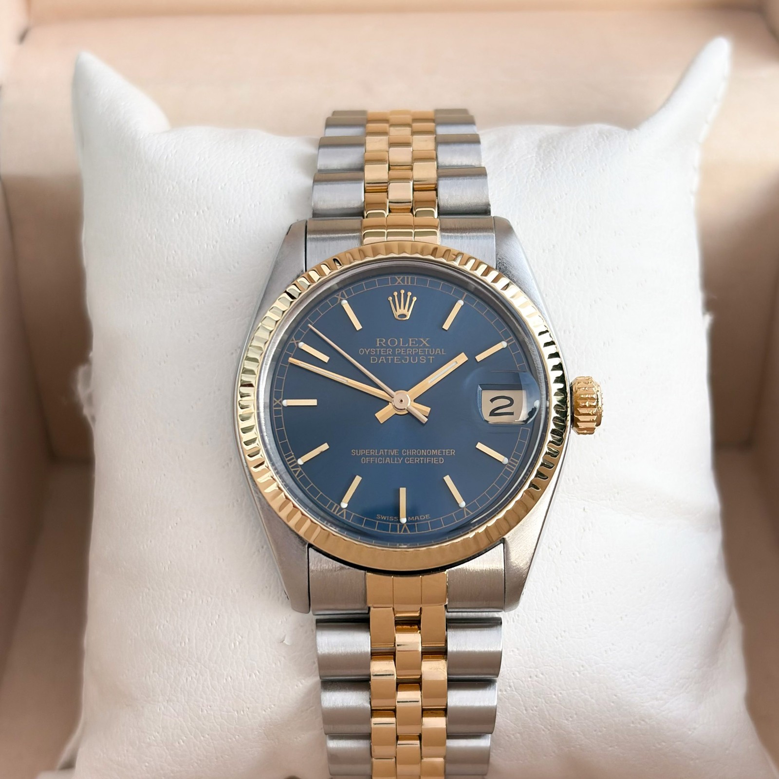 Rolex Medium Datejust Ref: 6827 from