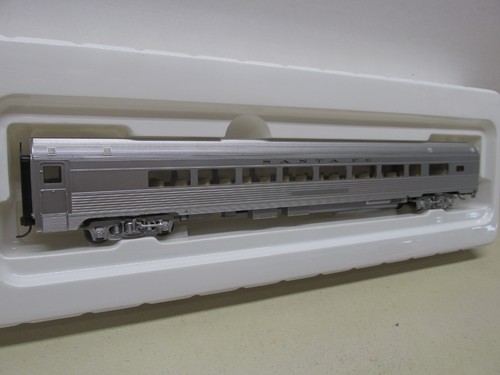 WALTHERS # 932-6425~ SANTA FE 85' BUDD LOUNGE PASSENGER CAR~HO SCALE - Picture 2 of 4