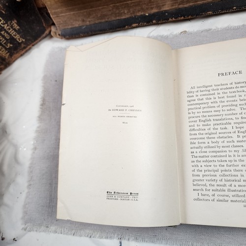 Antique Book 1908 Olive Green Tattered Cottagecore 1st Readings English History - Picture 11 of 18